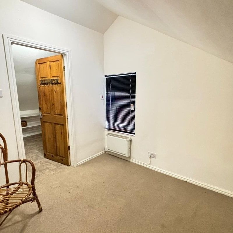 Winnington Lane - Photo 1