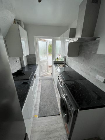 2 bedroom house to rent - Photo 4