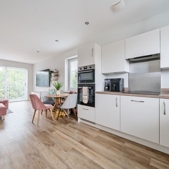 2 bedroom terraced house to rent - Photo 1