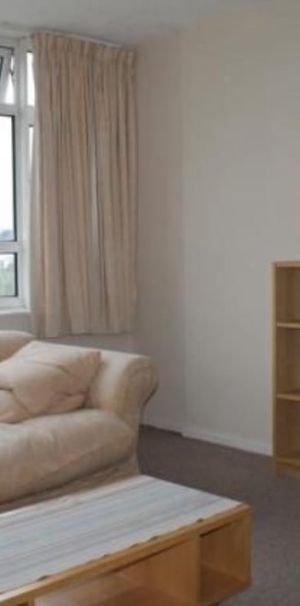 2 Bed Flat, Phelps House, SW15 - Photo 1