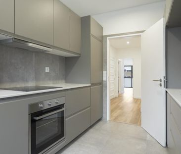3 Bedroom Apartment with balcony, Restelo, Lisboa - Photo 5