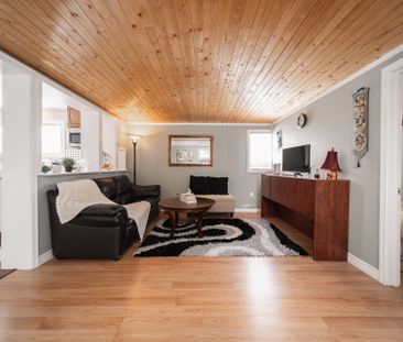 For Lease - 74 De La Salle Boulevard, Georgina, Ontario - Photo 3