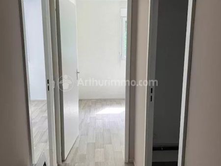 Location Appartement 3 pièces 65 m2 à Hérimoncourt - Photo 2