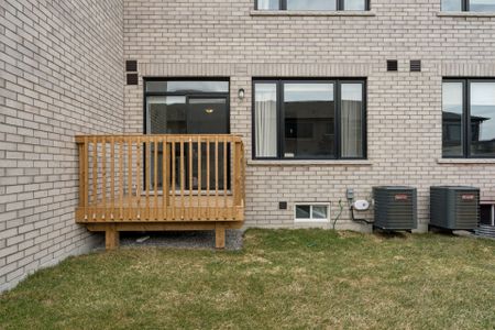 For Lease - 73 Butler Boulevard, Kawartha Lakes, Ontario - Photo 2