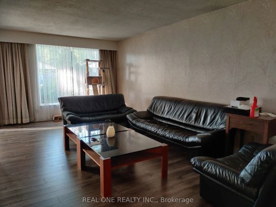 9 Lisburn Crescent #upper - Photo 1