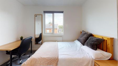 5 bedroom house to rent - Photo 2