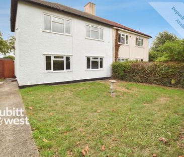 4 bedroom semi-detached house to rent - Photo 4