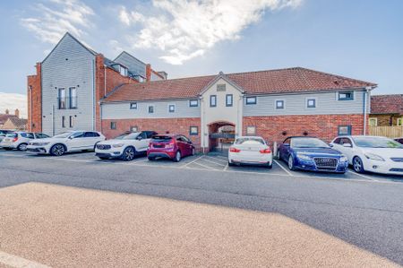 Norwich Street, Fakenham - Photo 3