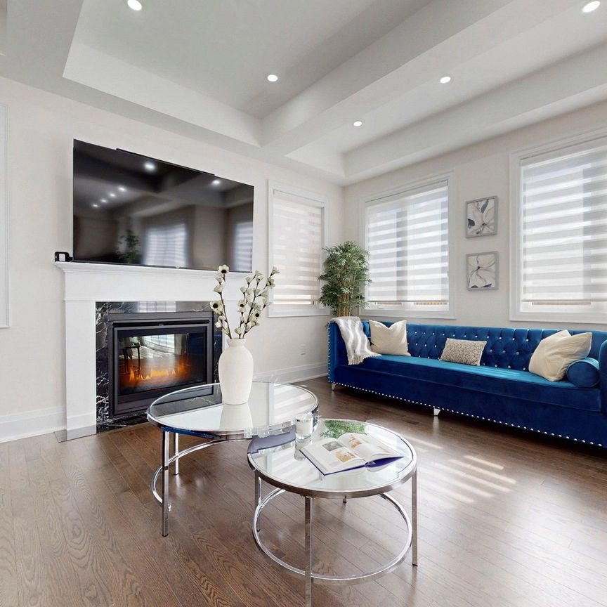 For Lease - 163 Ballantyne Boulevard, Vaughan, Ontario - Photo 1