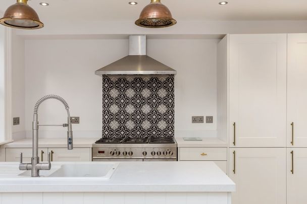4 bedroom town house to rent - Photo 1