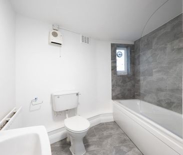 2 bedroom detached house to rent - Photo 5