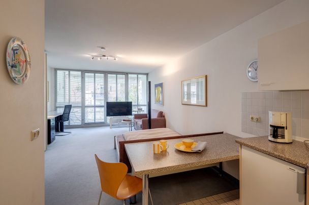 Perfect location near Kurfürstenplatz - Photo 1