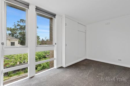 12/18 Silverdale Road, Eaglemont - Photo 2