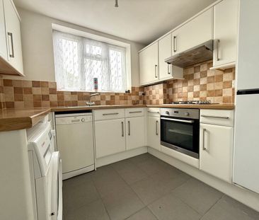 Russell Crescent, Leavesden, Watford, WD25 - Photo 6