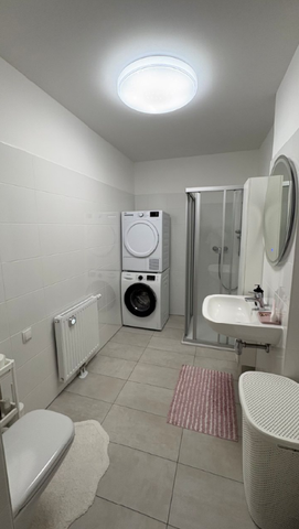 NEUBAU - 2‑Zimmer‑Wohnung mit Balkon, Küche und Schrankraum - Photo 5