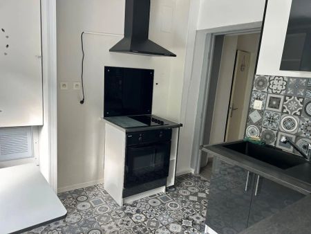 Appartement à louer 3 pièces 55.92m² - Photo 2