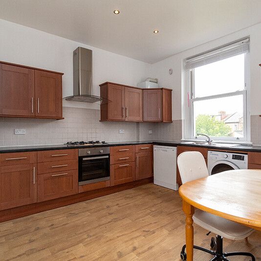 Victoria Road, Kilburn, London, NW6 - Photo 1