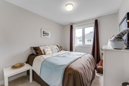 For Lease - 715 Derreen Avenue, Stittsville - Munster - Richmond, Ontario - Photo 5