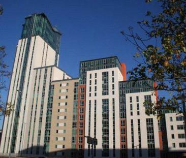 2 bedroom flat to rent - Photo 3