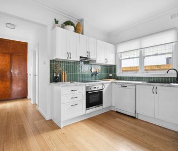 CHARMING HOME WITH TIMELESS APPEAL - Photo 6