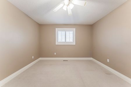 For Lease - 2191 Dunvegan Avenue, Oakville, Ontario - Photo 3