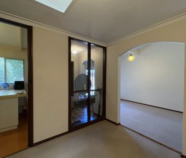 WHISPER QUIET TWO BEDROOM VILLA - Photo 6