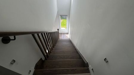 For Lease - 80 Keppel Circle, Brampton, Ontario - Photo 4
