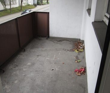 Sehr schöne 3 Zimmer-Wohnung mit Balkon und innen liegendem Wannenb... - Photo 6