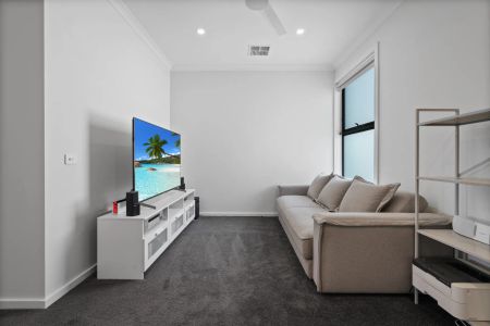 Modern 2 bedroom Townhouse..... - Photo 3