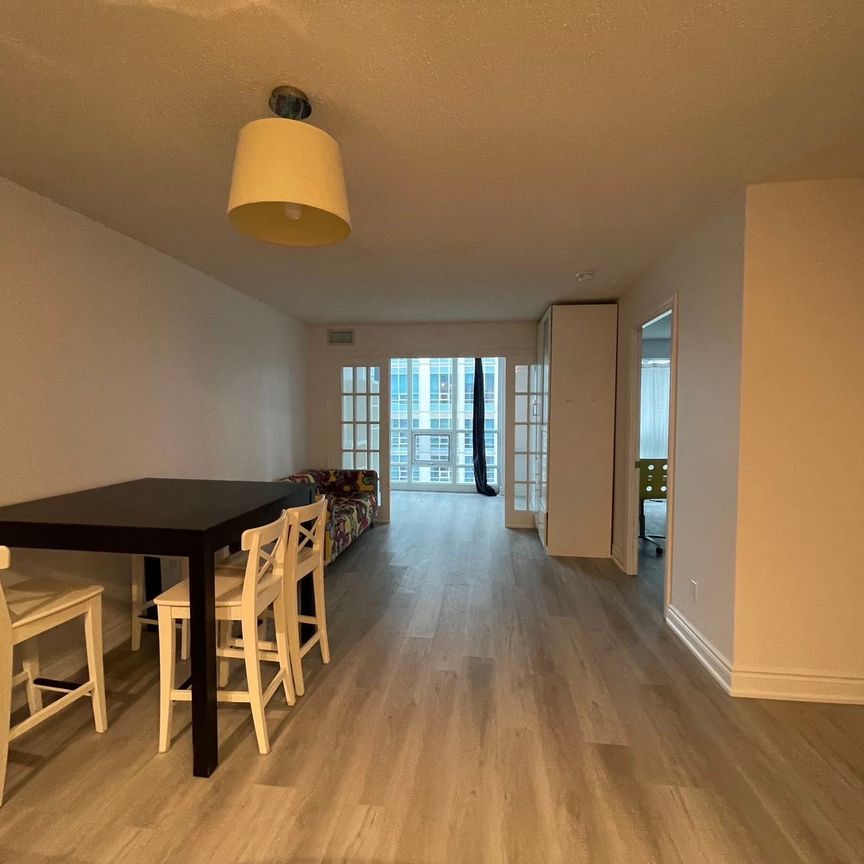 For Lease - 763 Bay Street Unit# 4107, Toronto, Ontario - Photo 1