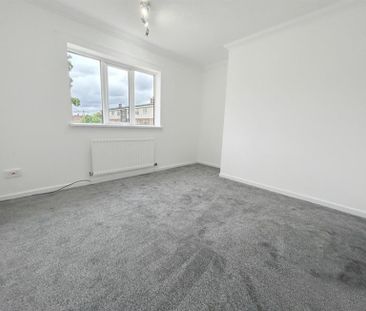 3 Bedroom Terraced To Let - Photo 4