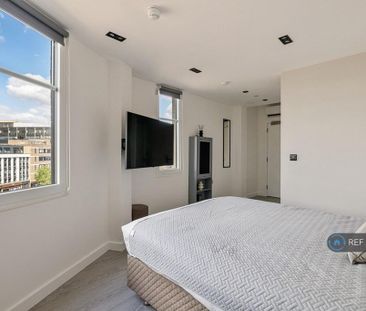 Studio to rent - Photo 6