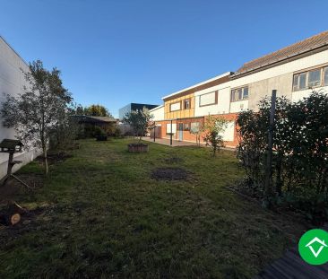 Gelijkvloerse woning met 3 slaapkamers, dubbele garage en tuin - Photo 3