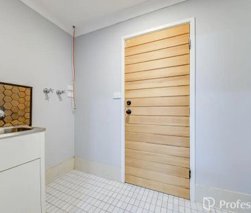 “Modern & Stylish - Great Location” - Photo 5