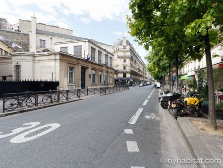 Logement à Paris, Location meublée - Photo 3