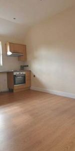 1 bedroom property to rent in Addlestone - Photo 3