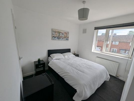 1 bedroom house of multiple occupation to rent - Photo 1