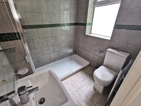 Heathfield, Swansea, SA1 - Photo 5