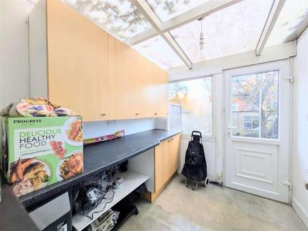 Alexandra Road, London, NW4 - Photo 4