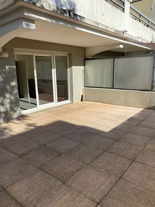 Location Appartement 2 pièces 41m² CHATEAURENARD 13160 - Photo 1