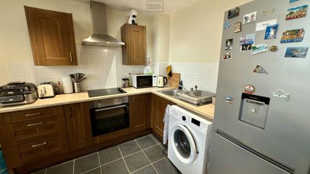 2 bedroom apartment to rent - Photo 5