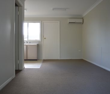 4/4 Campbell Street, Muswellbrook NSW 2333 - Photo 5