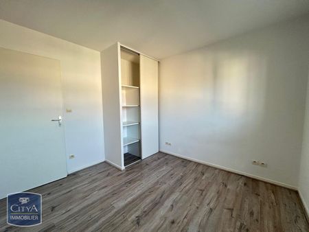 Location Appartement 2 pièces 47m² VIERZON 18100 - Photo 5