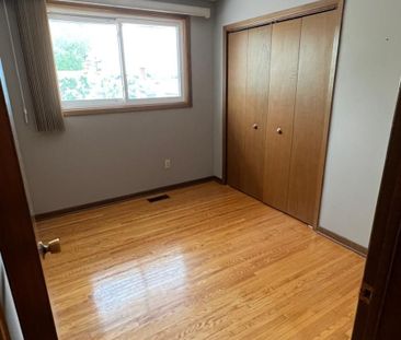 For Lease - 171 St Davids Road, Thorold, Ontario - Photo 2