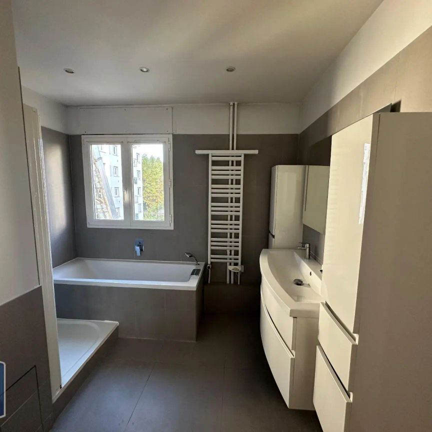 Appartement à louer 3 pièces 70.05m² - Photo 1