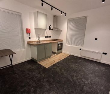 Studio to rent - Photo 4