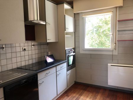 Location Appartement 4 pièces 85m² - Photo 4