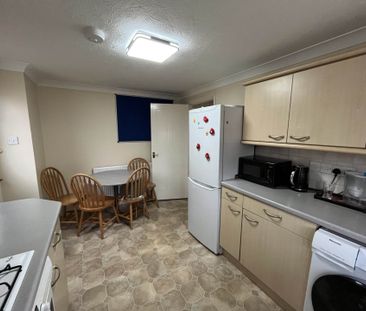 Searles Drive, London - Photo 6