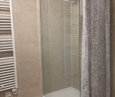 Schöne 2,5 Zimmer Wohnung mit Blick in den Innenhof - Photo 6