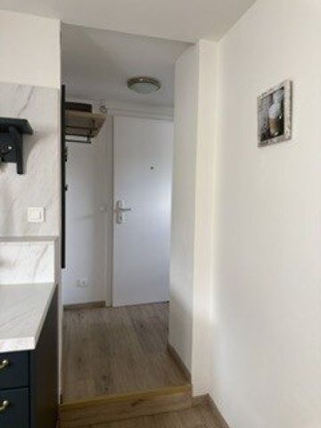 Sehr charmante, lichtdurchflutete 2-Zi-Wohnung: Schlafzimmer, Küche/Essen/Wohnen, im grünen Teil der Stadt, 27m², gepflegt, ideal für Singles oder Studenten - Foto 4